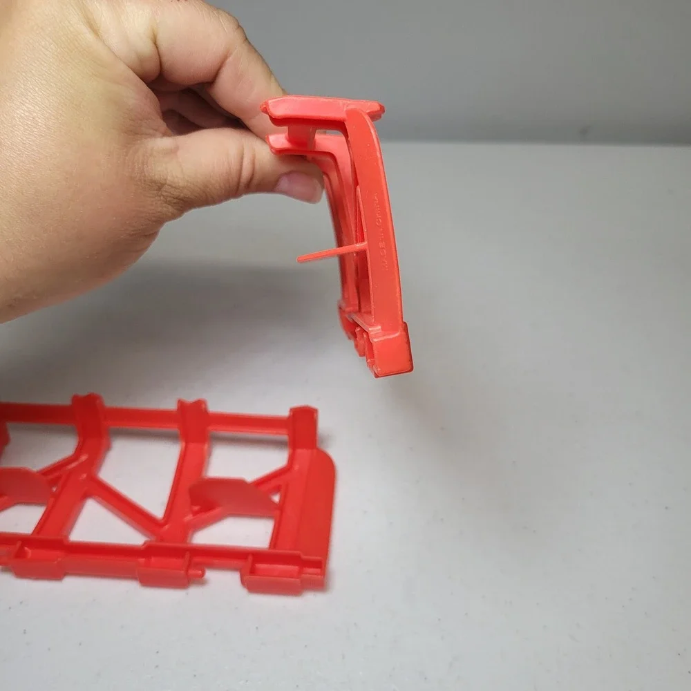 Fisher‎ Price Thomas Friends TrackMaster Red Fence Replacement Pieces BDP14
